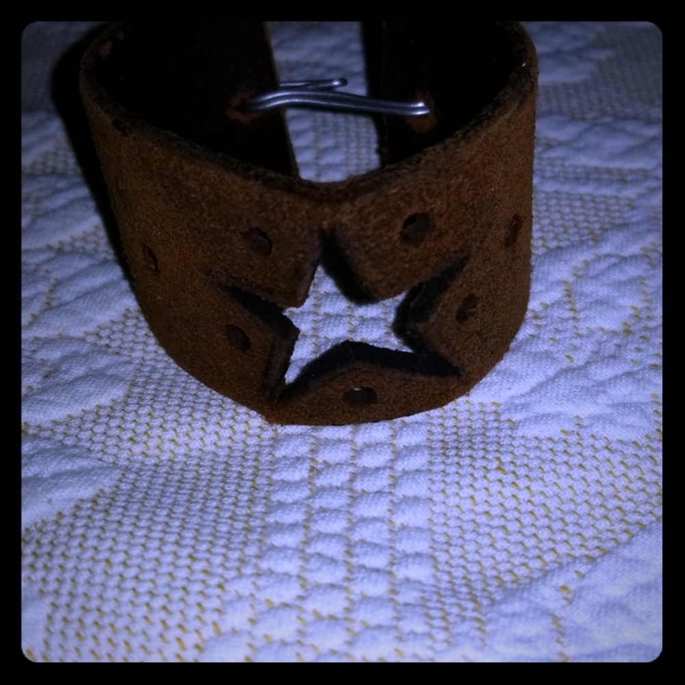 Leather bracelet